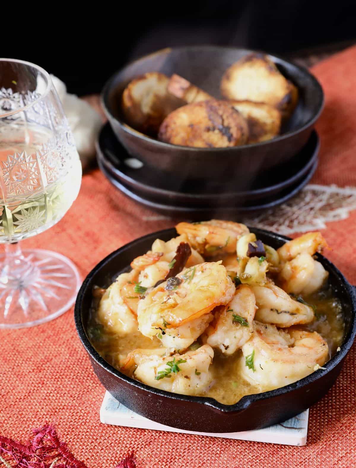 西班牙蒜頭蝦 Gambas al ajillo- 保證道地的西班牙tapas下酒菜食譜