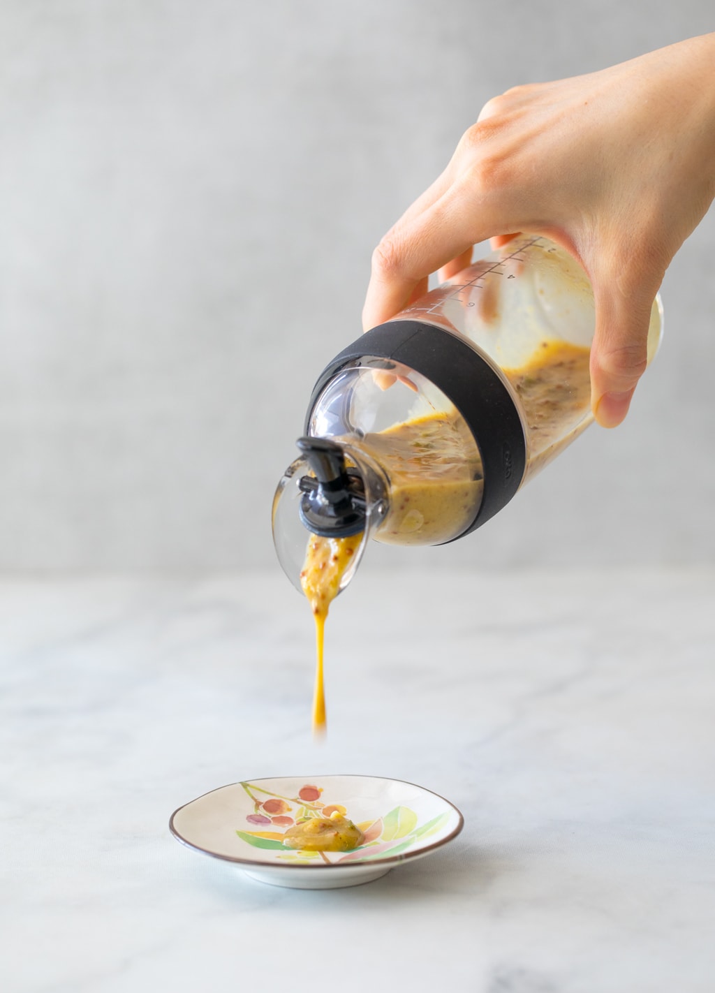 OXO 醬汁搖搖杯