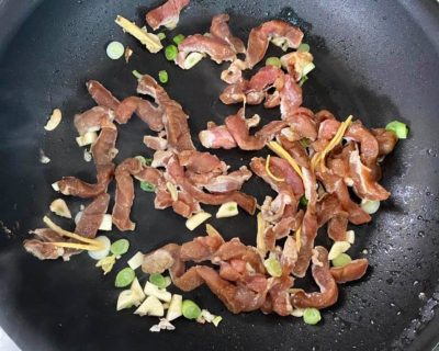 蠔油肉絲蛋炒花椰菜飯