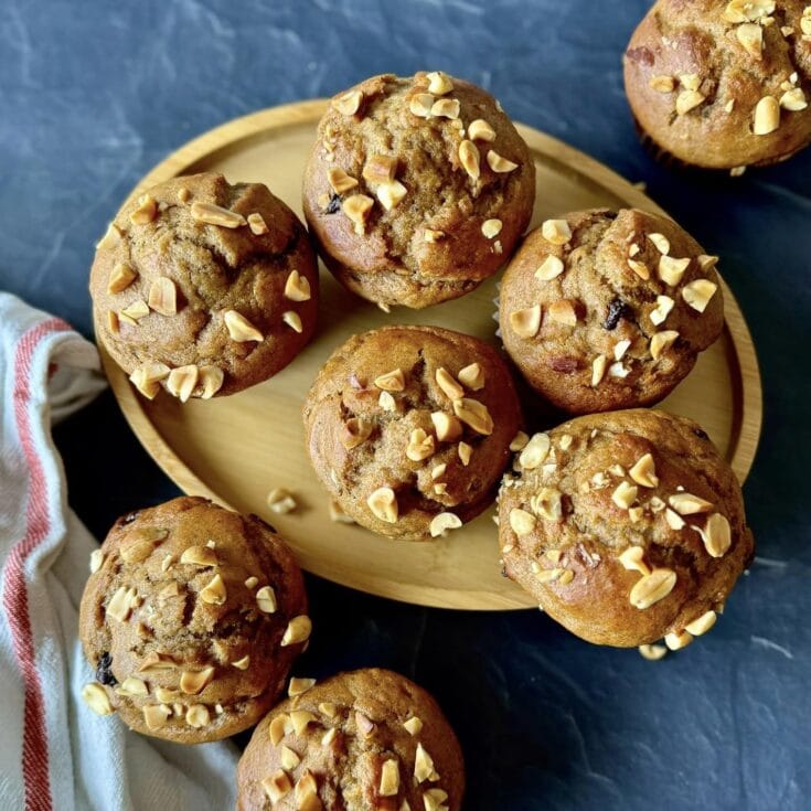 花生香蕉巧克力豆馬芬 (無精緻糖)，鬆軟花生馬芬、配上脆脆花生粒
